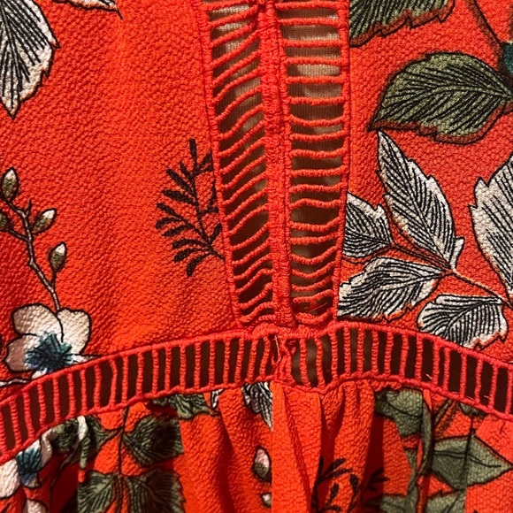 Umgee Harvest Red Floral Long Sleeve V Neck, LadderLace insets Dress, size Large - Picture 3 of 10